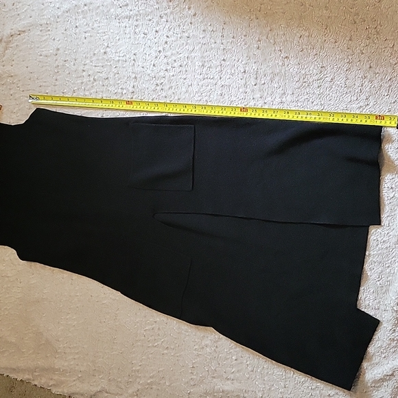 TAHARI~Sleeveless Tunic Vest, Black, S - Picture 6 of 7